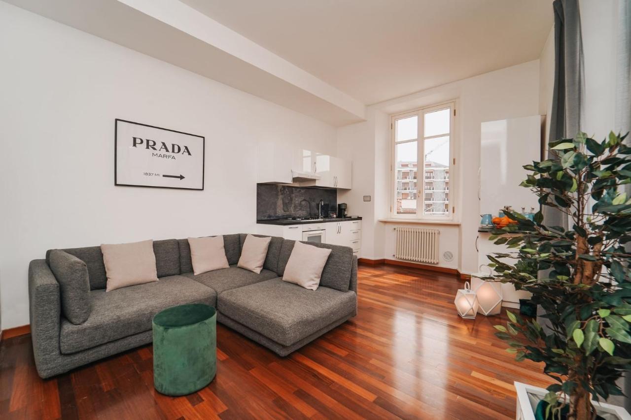 Appartamento Esclusivo Fronte Lago, In Centro A Como Con Garage المظهر الخارجي الصورة